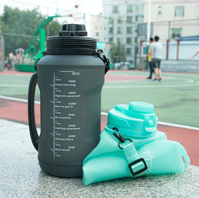 Rucksack im Freien zusammenklappbar weiche Kunststoff 2L Wasserflasche 2000ml & über Alpine